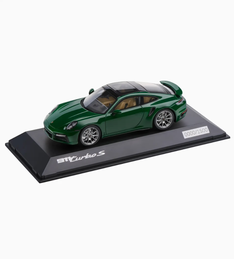 911 Turbo S 992, irisch green