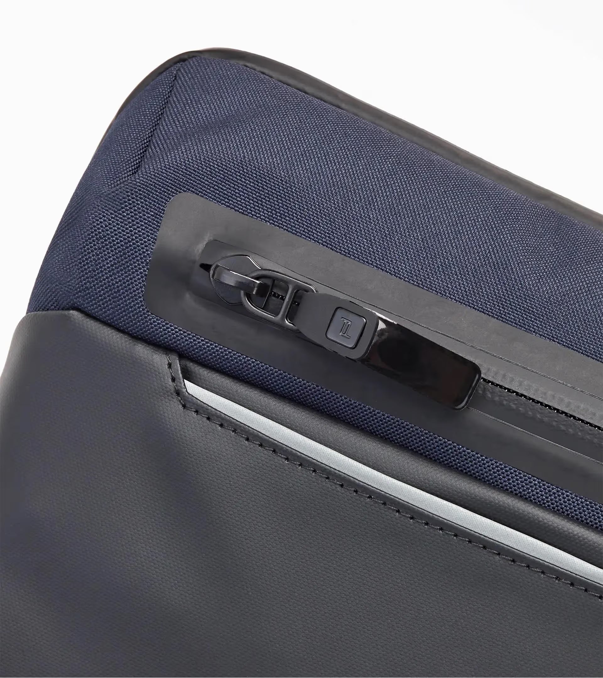 Urban Eco Washbag L