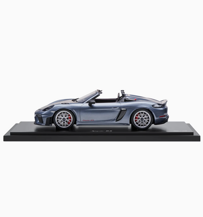 982 Spyder RS