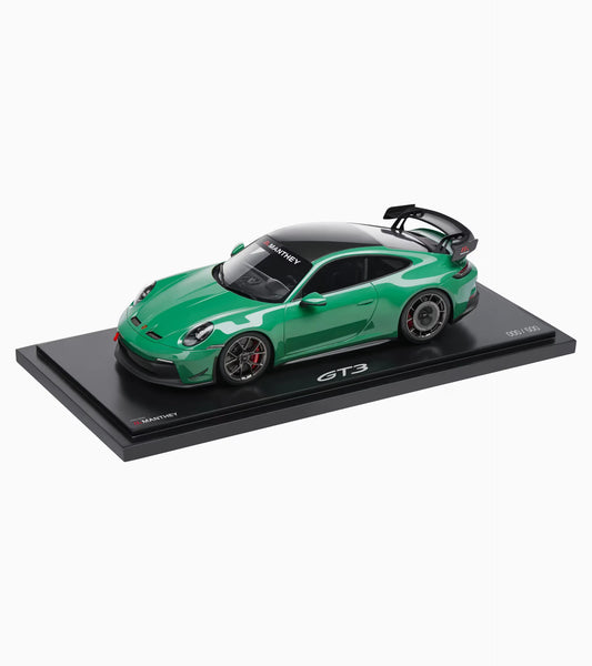911 GT3 992 Manthey Kit Auratium Green Black
