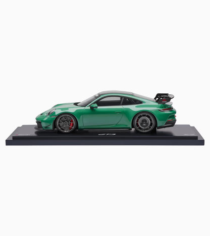 911 GT3 992 Manthey Kit Auratium Green Black