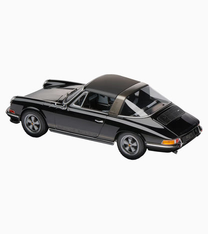 Porsche 911 S 2.4 Targa 1972 50 Years of Porsche Design