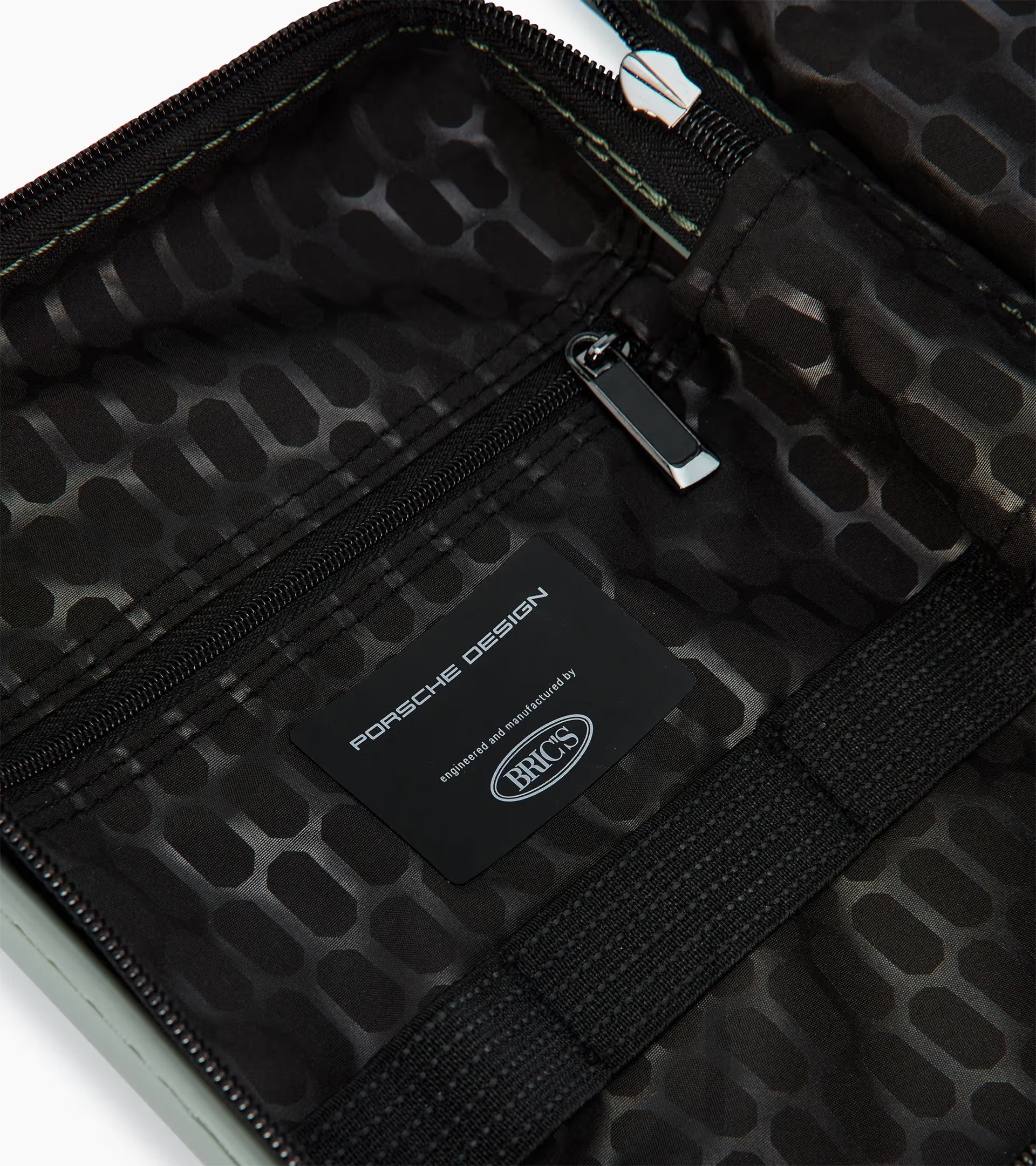 Roadster Hardcase multi-purpose case – Porsche Cayenne Electric Lifestyle