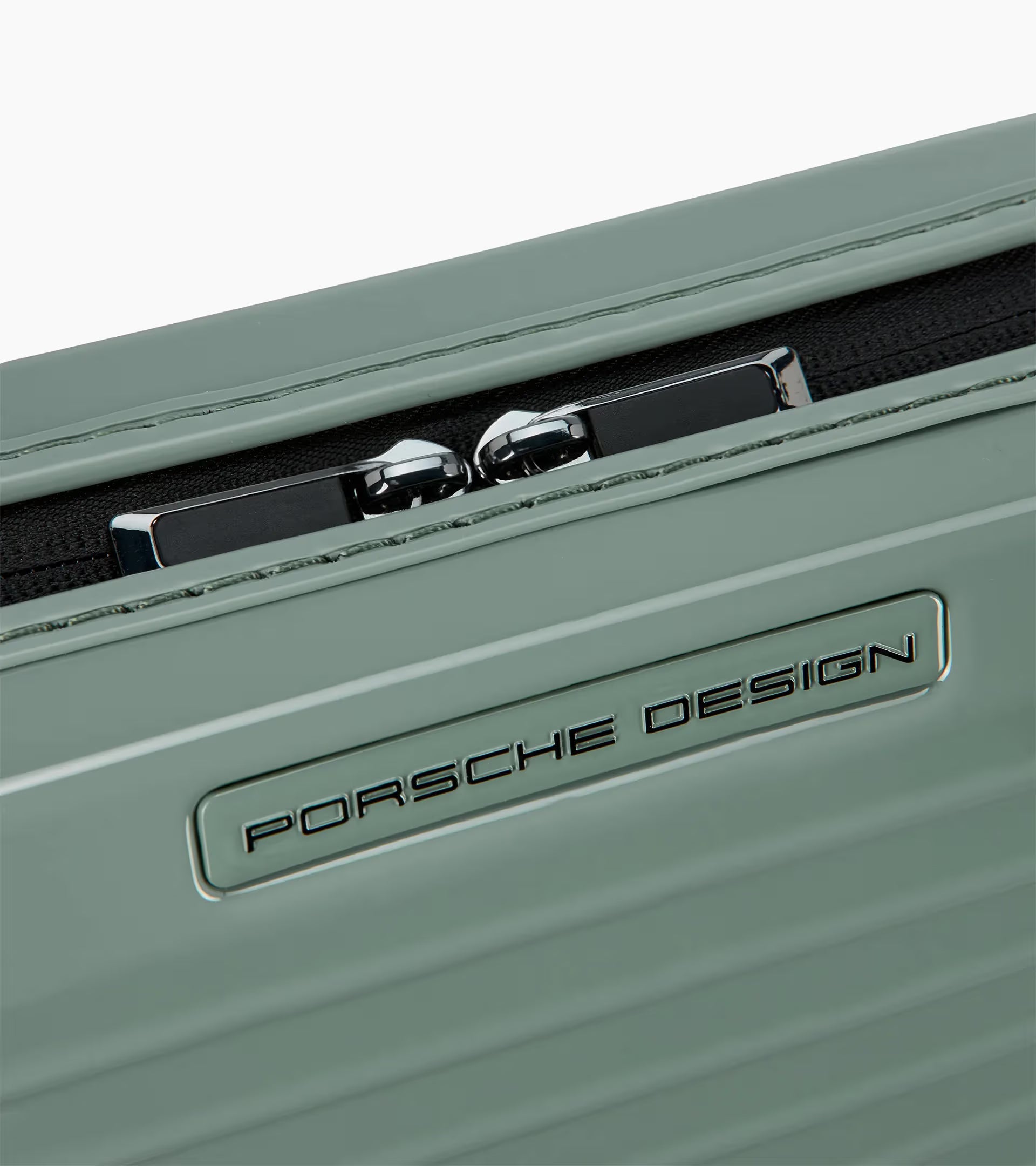 Roadster Hardcase multi-purpose case – Porsche Cayenne Electric Lifestyle